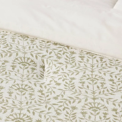 Traditional Vine Printed Cotton Comforter & Sham Set Green - Threshold™ 2 Traditional Vine Printed Cotton Comforter & Sham Set Green - Threshold™ - Image 2