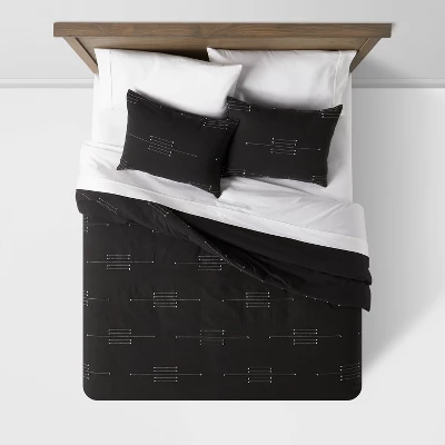 Clipped Linework Duvet Set - Threshold™ 2 Clipped Linework Duvet Set - Threshold™ - Image 2